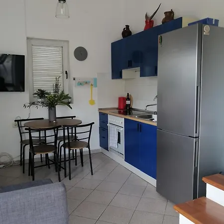 Bella Apartmani, Otok Ugljan - アパート