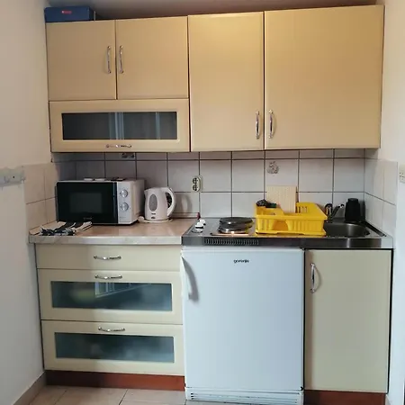 Bella Apartmani, Otok Ugljan - アパート *
