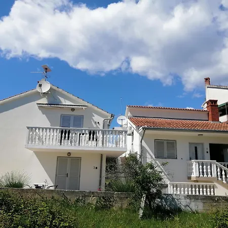 Bella Apartmani, Otok Ugljan - *