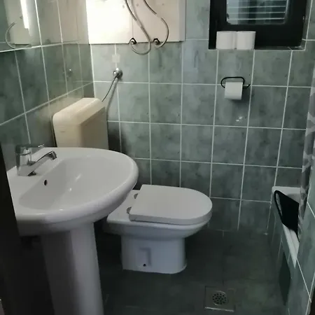 Bella Apartmani, Otok Ugljan - アパート
