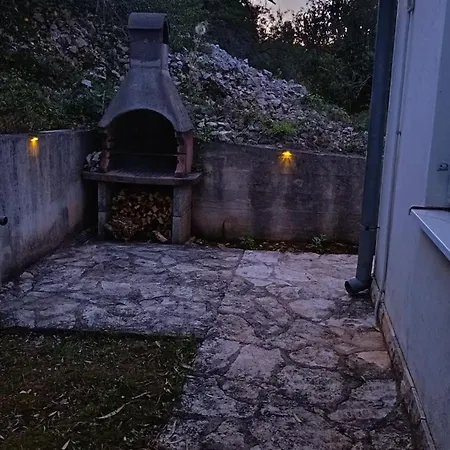 Bella Apartmani, Otok Ugljan - *