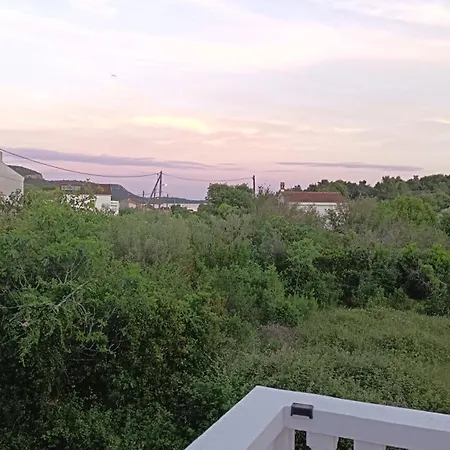 Bella Apartmani, Otok Ugljan - *