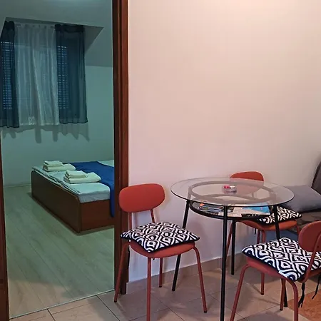 Bella Apartmani, Otok Ugljan - *